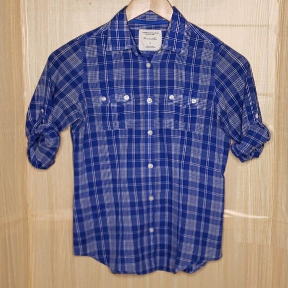 American Eagle Women's Thin Blue 3/4 Sleeve Button Down Shirt 2 - Picture 1 of 5